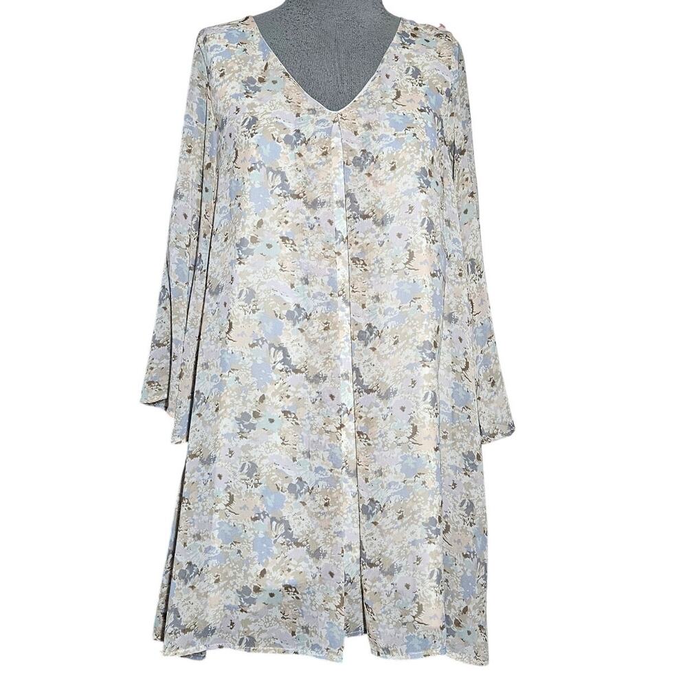 Cream Floral V Neck and Back Size Medum